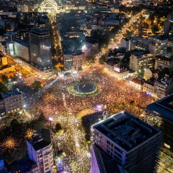 Parlamentarne volitve v Srbiji Študentsko gibanje Anarhistično gibanje Klasna Solidarnost 25.10.2026 Beograd, Serbia